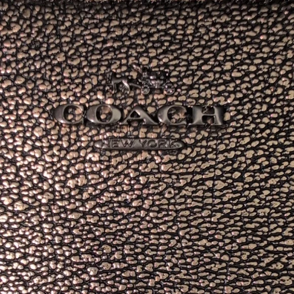 COACH Shimmering Gold & Black Wristlet, Zipper Closure & 2 Slip Pockets Inside - Picture 2 of 6